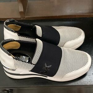 MICHAEL Michael Kors Black and White Sneakers with Modern Design